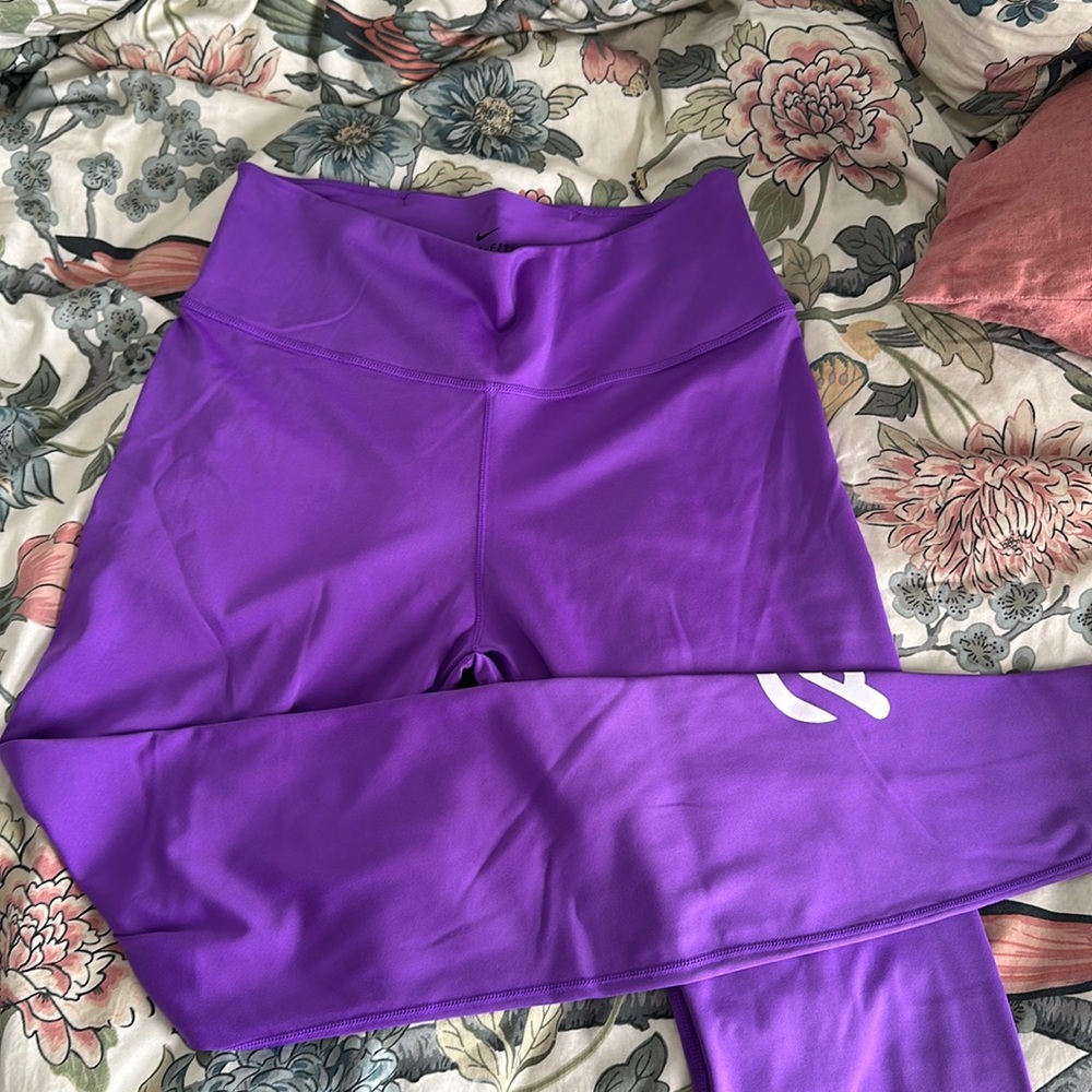 Peloton x Nike purple medium spin leggings Worn once.